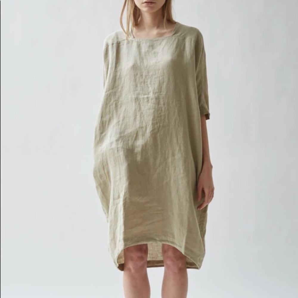 Black Crane Scallion Dress